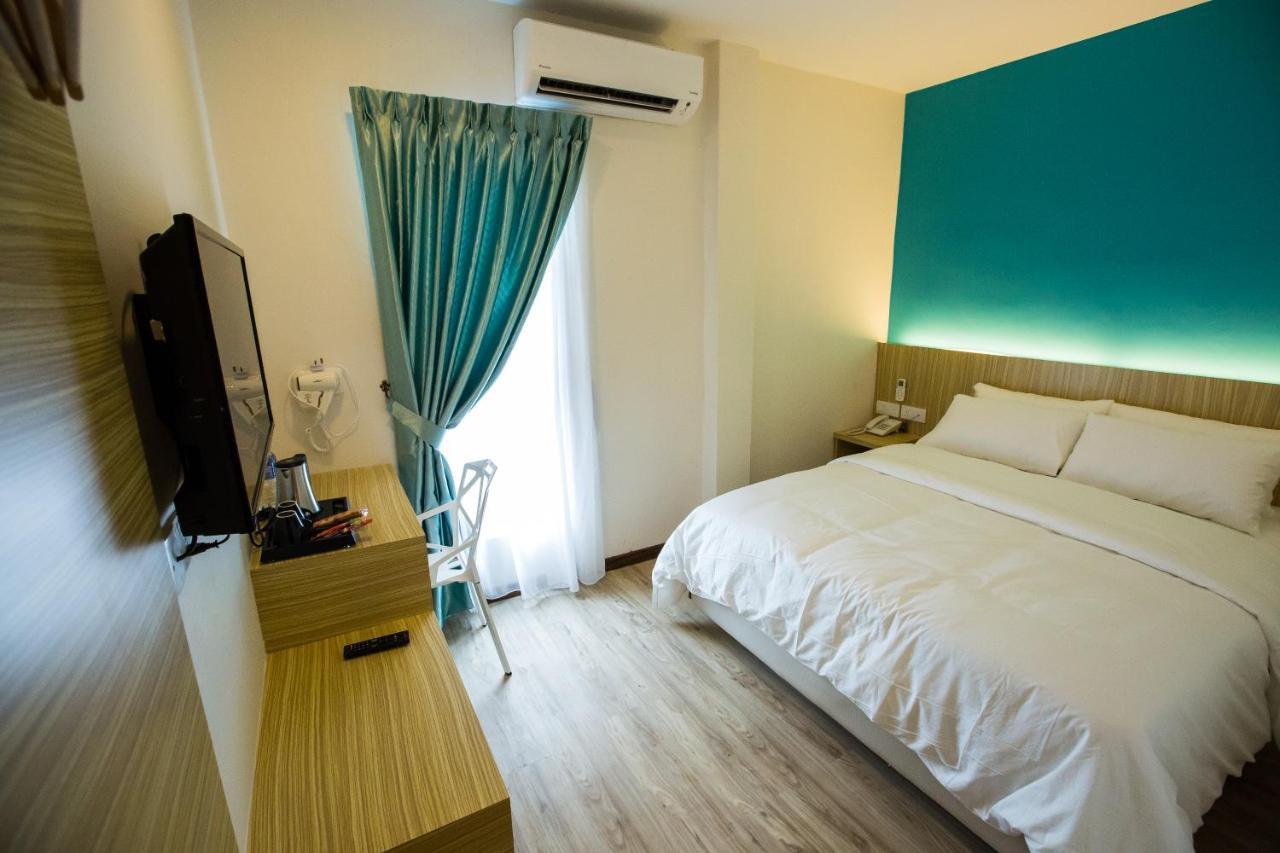 Rs Boutique Hotel Клуанг Экстерьер фото