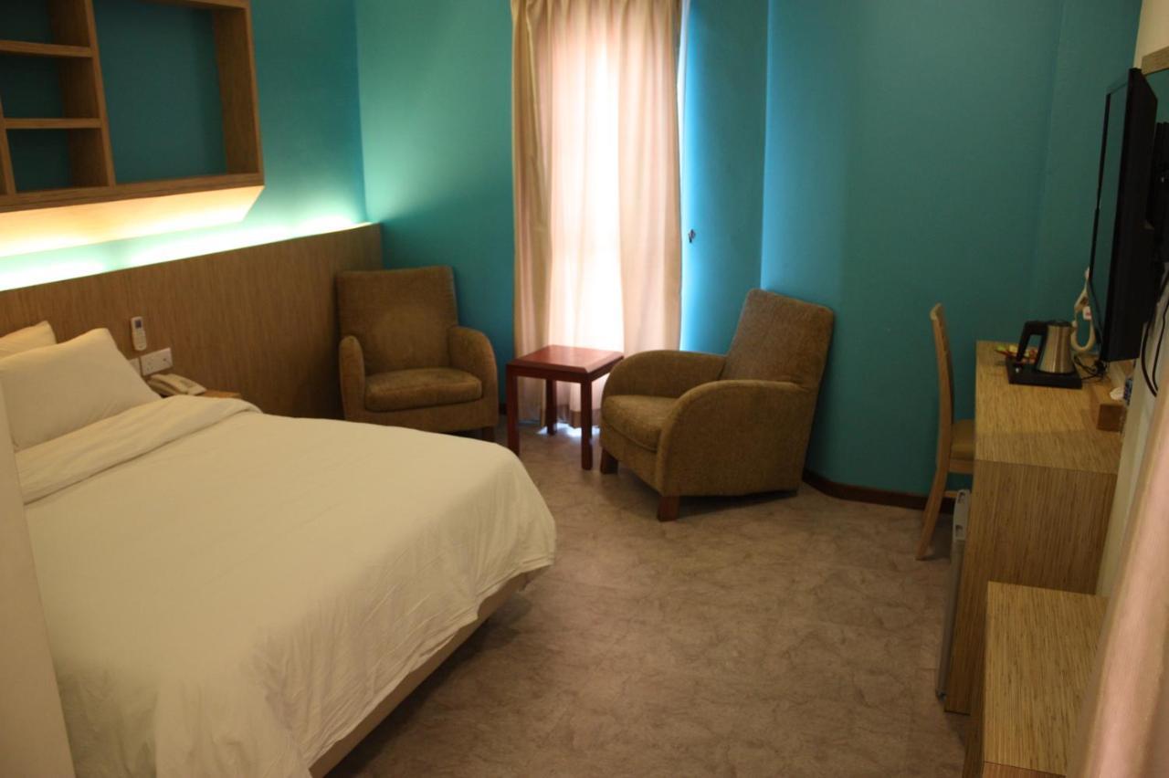 Rs Boutique Hotel Клуанг Экстерьер фото