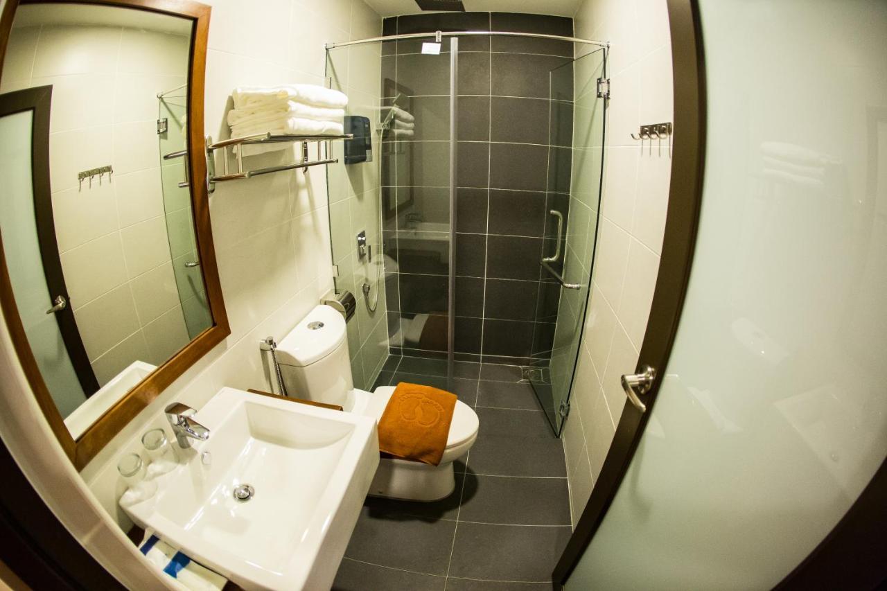 Rs Boutique Hotel Клуанг Экстерьер фото