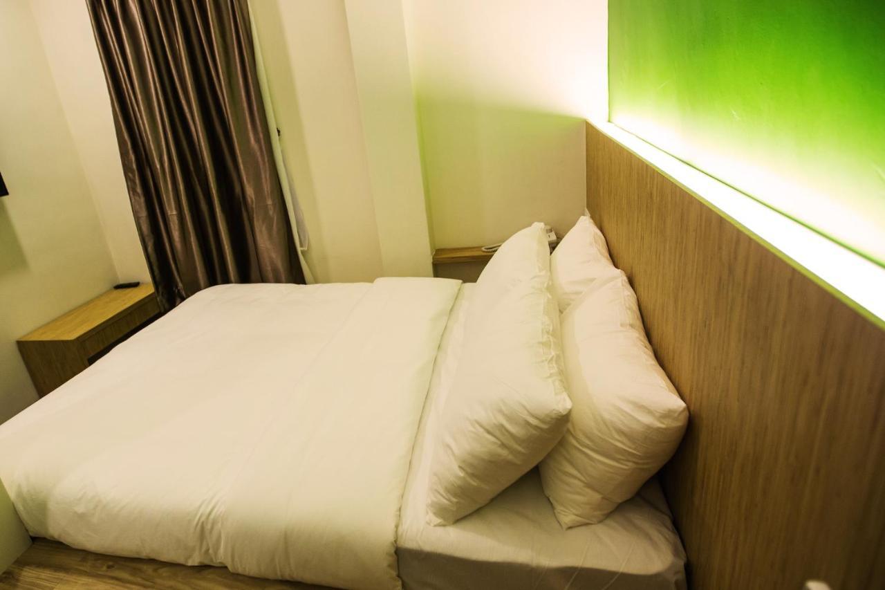 Rs Boutique Hotel Клуанг Экстерьер фото